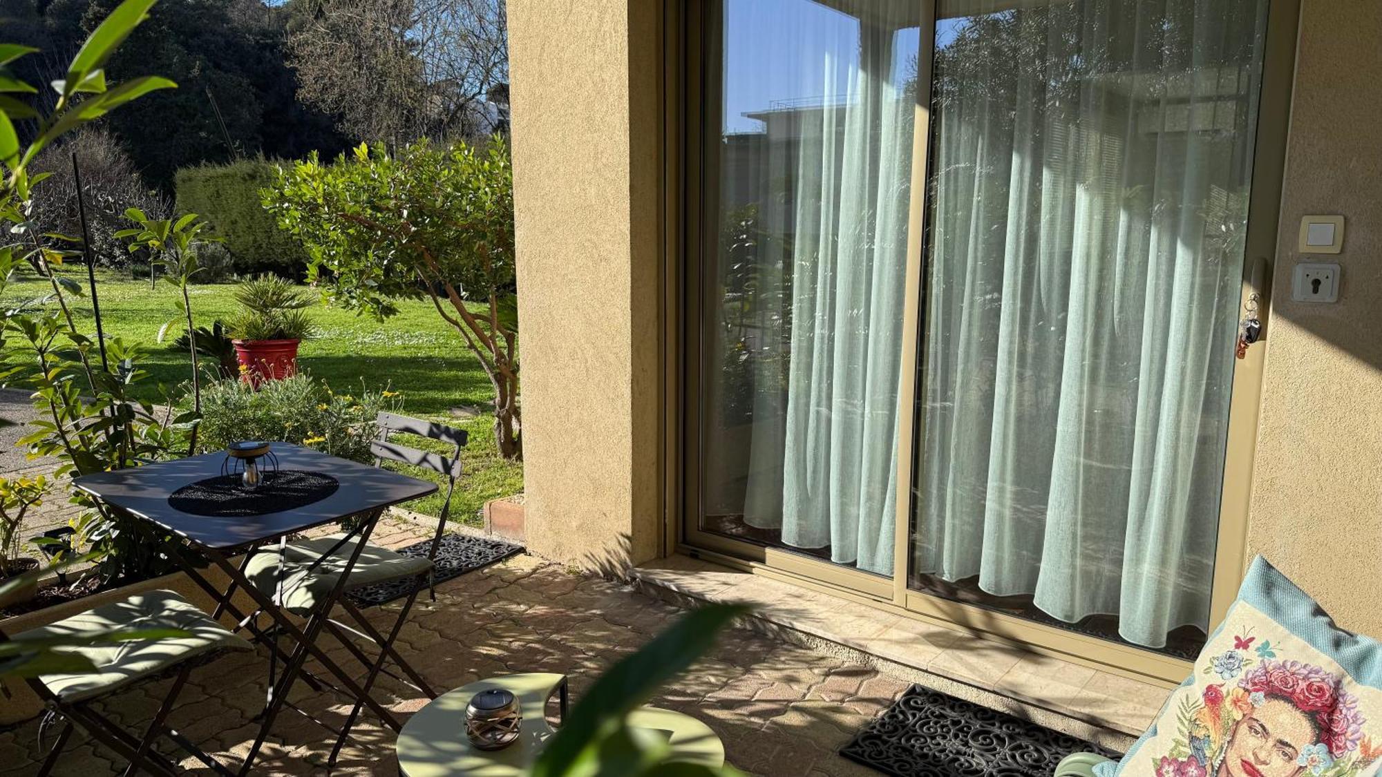 Studio Tout Confort Au Calme Avec Jardin Proche Cannes Le Cannet Exterior foto